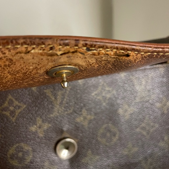 LOUIS VUITTON Vintage Monogram Pochette Dame PM Pouch Clutch Bag w/ Added Chain - Picture 11 of 11